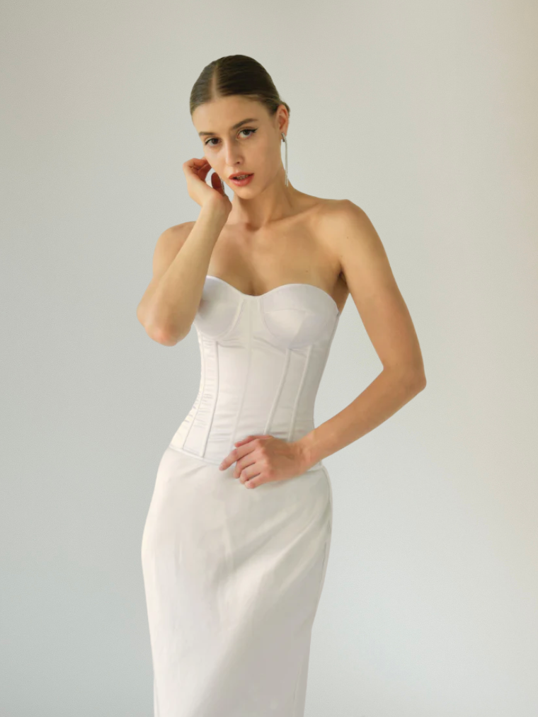 Eva Corset in White - Elegant, Figure-Flattering Shapewear
