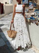 Elegant Hollow Floral Lace Cropped Tank Top