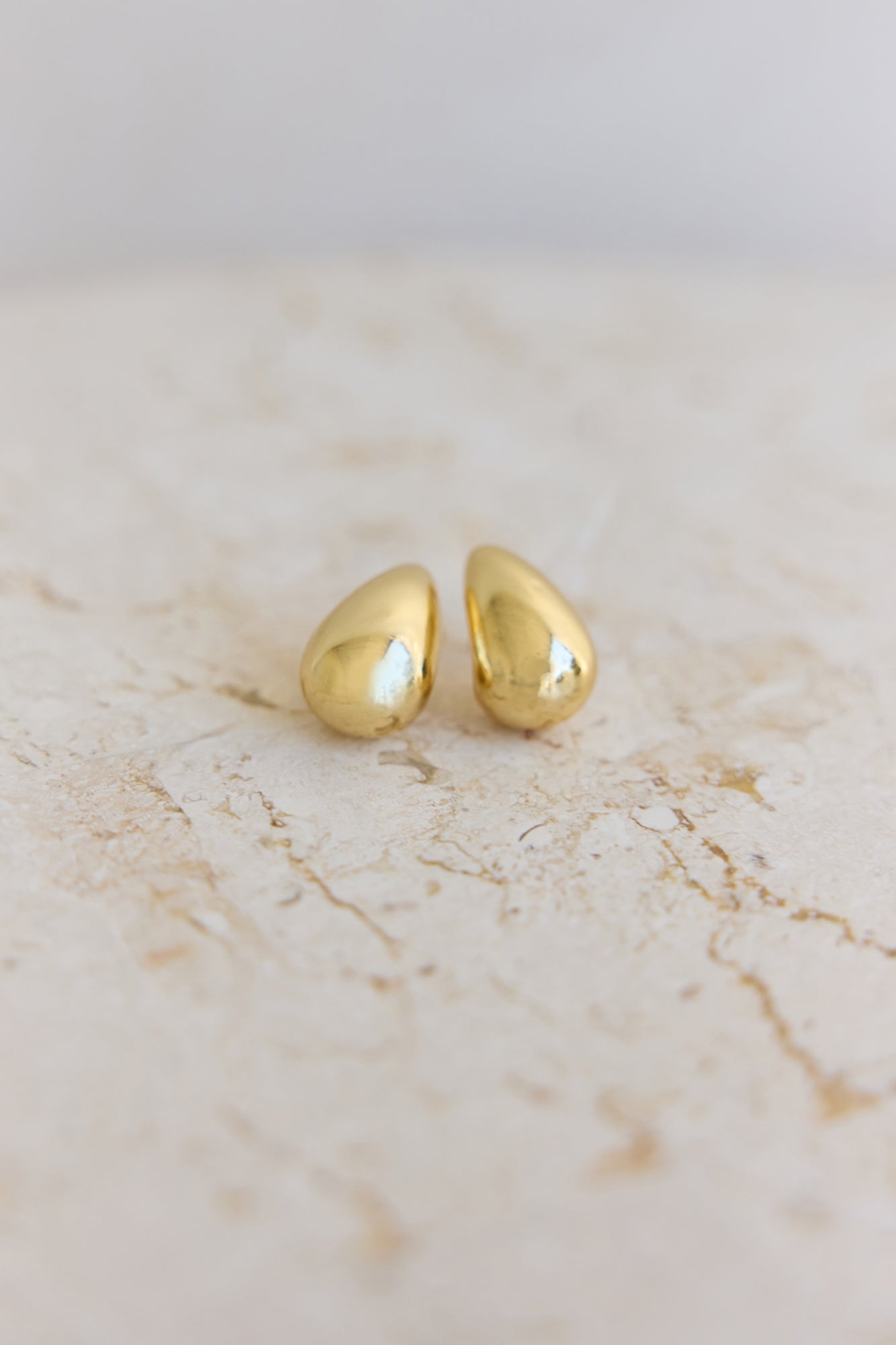 Luna Drops Earrings Gold