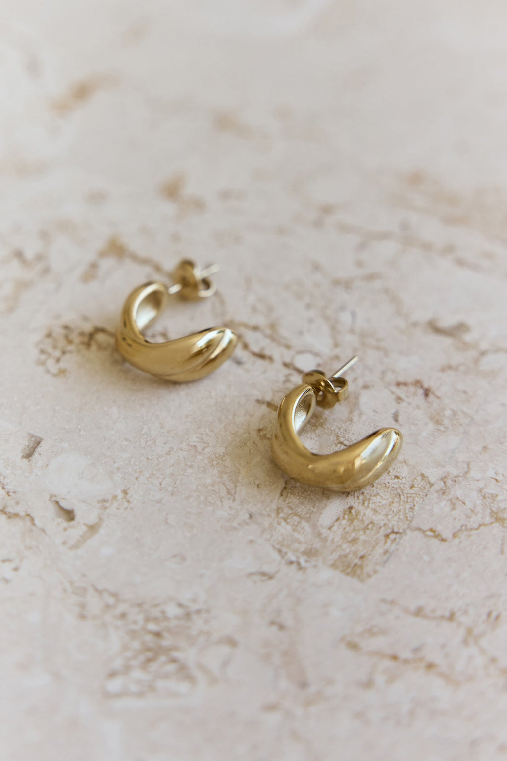 18k Gold Crossed Fates Earrings Gold