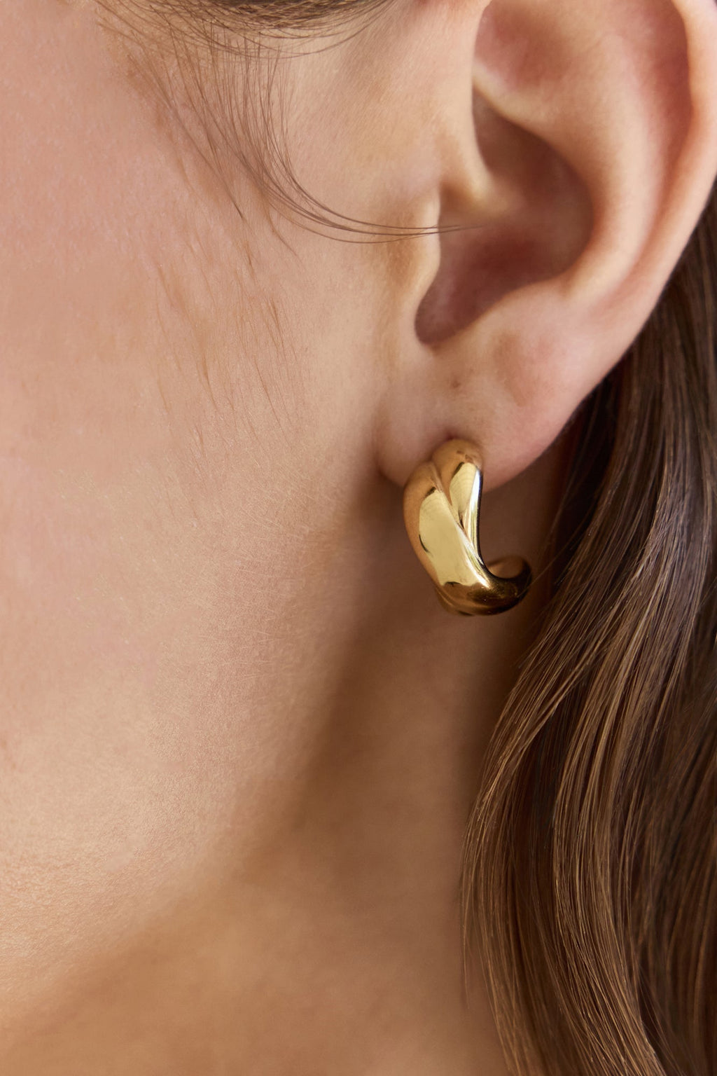 18k Gold Crossed Fates Earrings Gold