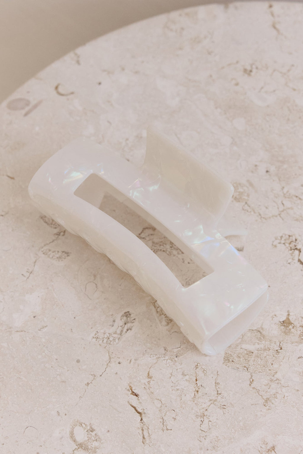 Rewind The Time Claw Clip White