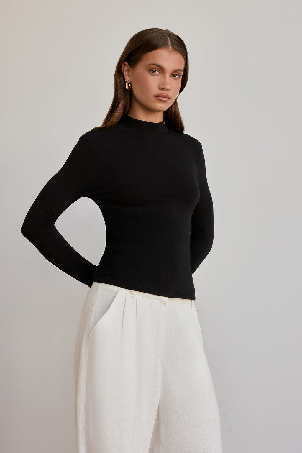 BASE Form Luxe Knit Simple High Neck Long Sleeve Top Black