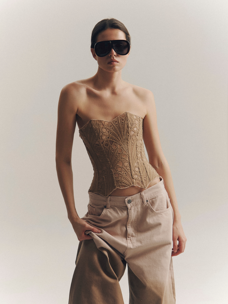 Florence Corset - Timeless Elegance with a Curve-Flattering Fit