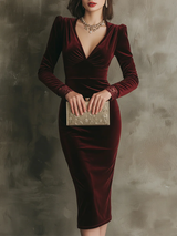 Quietly Luxurious And Elegant Lace Velvet Midi Dress