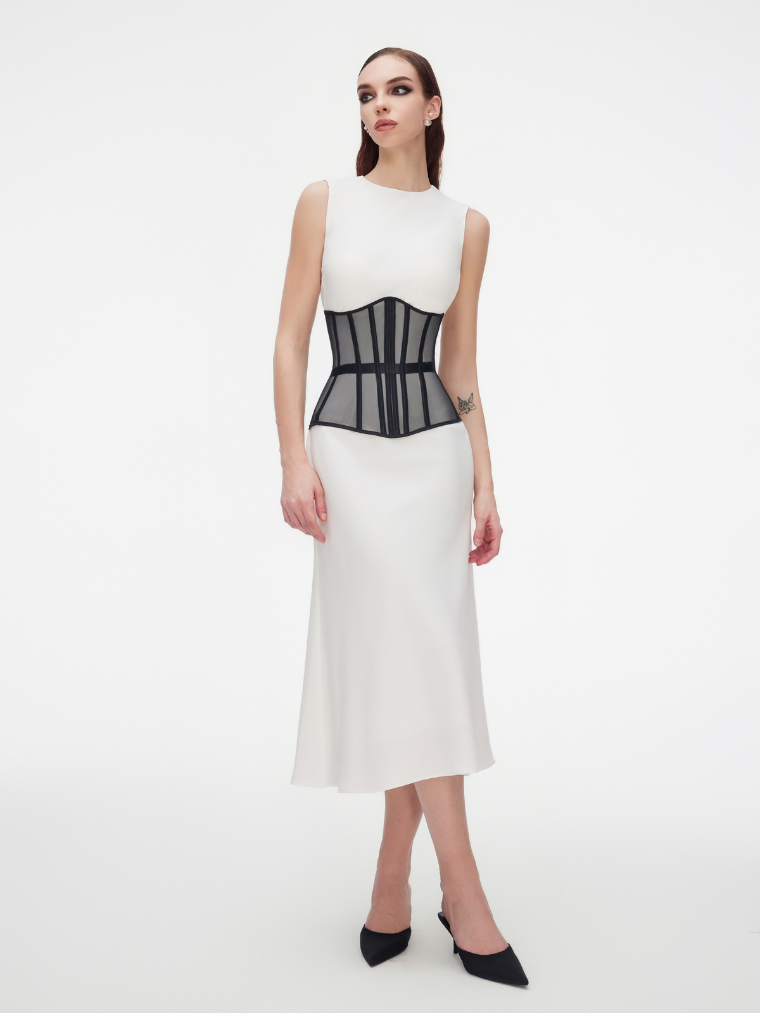 Cape Form: Elegant Cape for Effortless Style